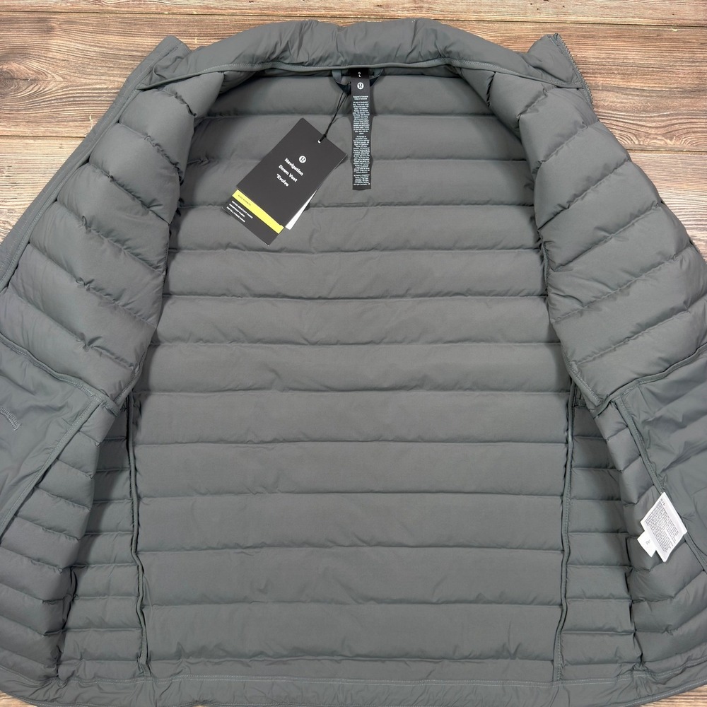 Lululemon Mens Size Large Navigation Down Vest Evolve Onyx Gray Puffer New - Picture 8 of 13